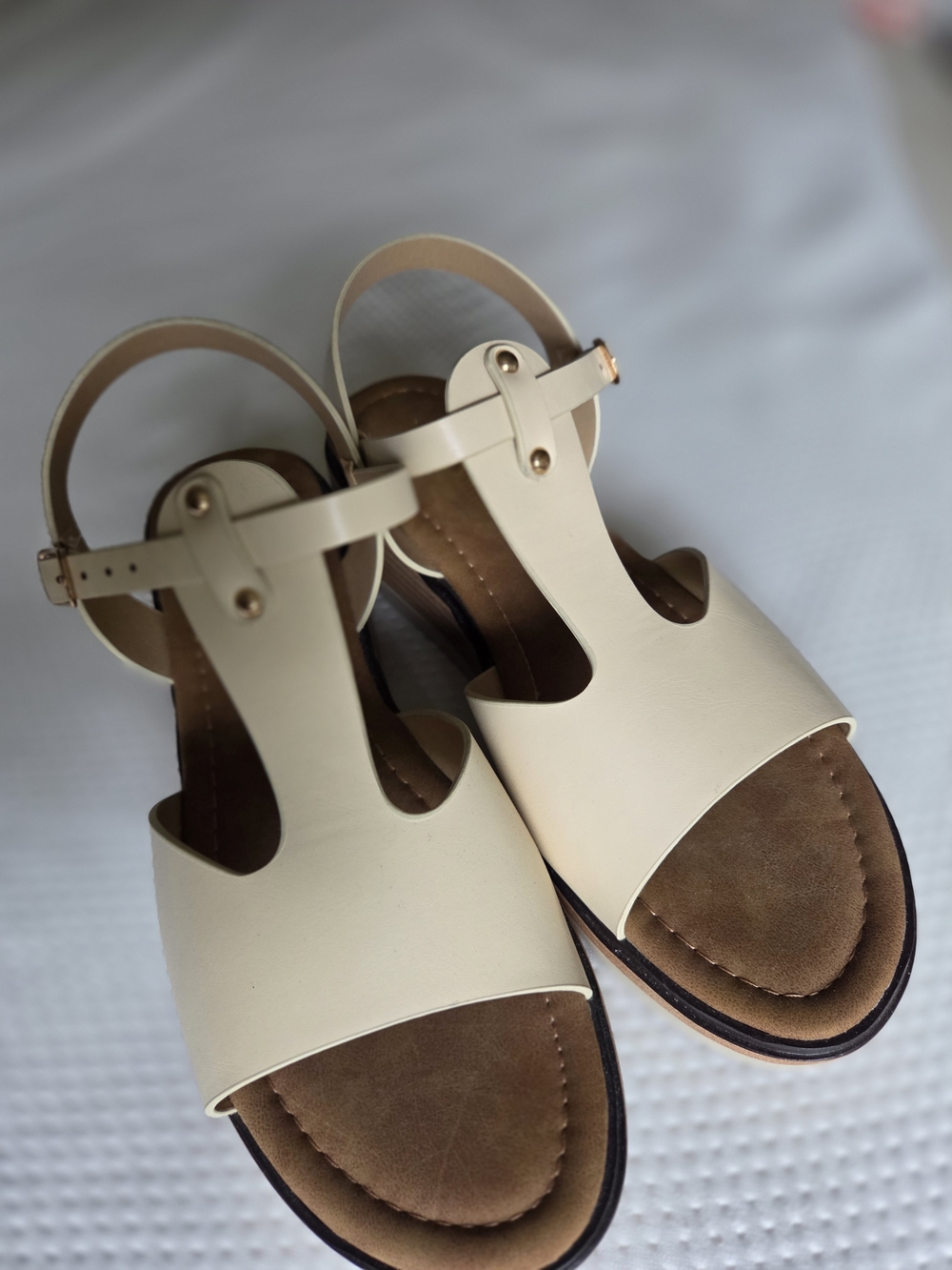 Pierre Dumas Cream T-Strap Sandals
